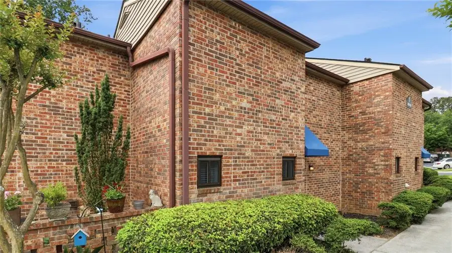 2252 Pernoshal Court, Dunwoody, GA 30338 - #3