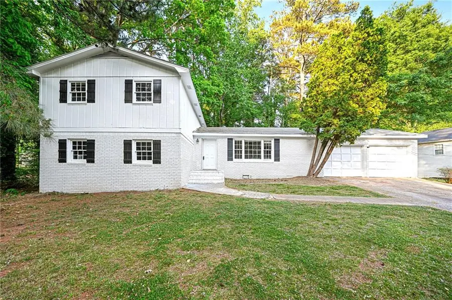 298 W Wind Drive Sw, Lilburn, GA 30047 - #2