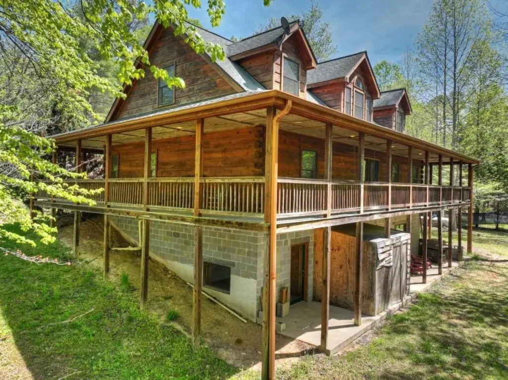 76 E Bevan Lane, Blue Ridge, GA 30513 - #1