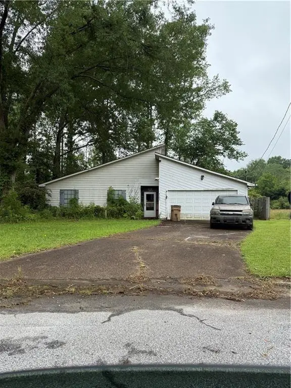 7103 Apache Lane, Riverdale, GA 30274