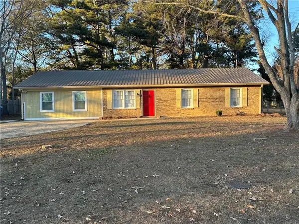 499 Oak Way, Lawrenceville, GA 30046