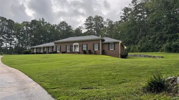 5025 Greentree Trail, South Fulton, GA 30349