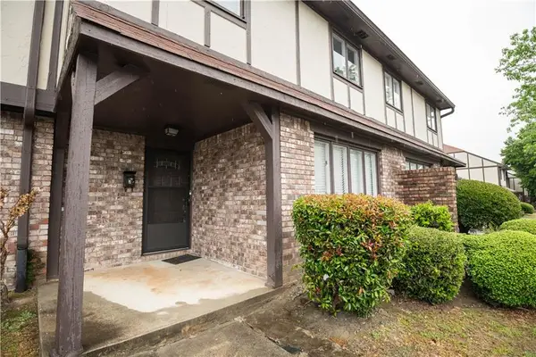 1196 Ashborough Drive #J, Marietta, GA 30067