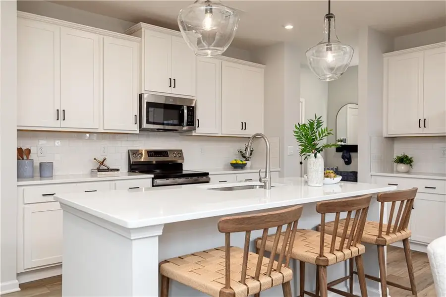 860 Leraes Way, Loganville, GA 30052 - #3