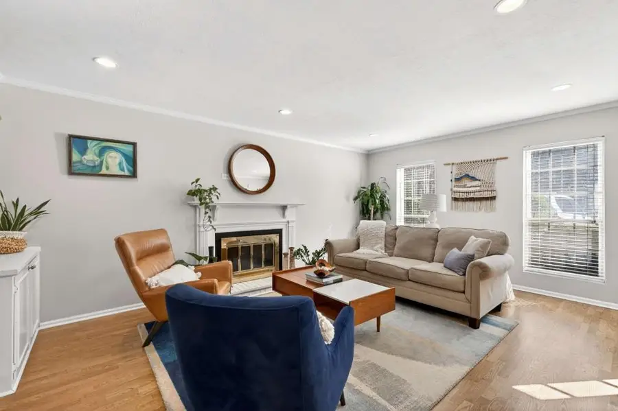 14 Bassett Hall Place Nw #14, Atlanta, GA 30318 - #2