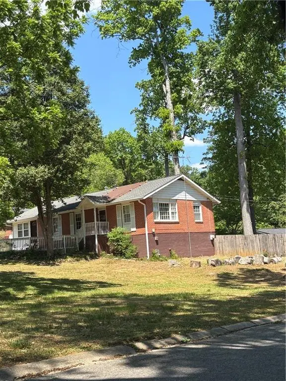 5055 Crowe Drive, Smyrna, GA 30082