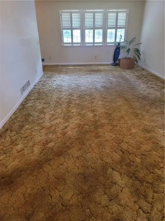 2212 Colonial Circle, Gainesville, GA 30501 - #2