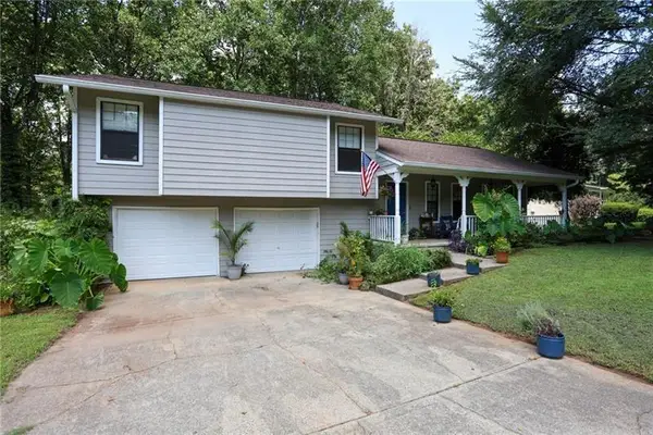 419 Creekside Lane, Woodstock, GA 30188