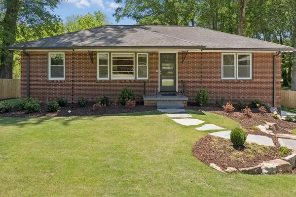 3306 Woodview Drive Se, Smyrna, GA 30082