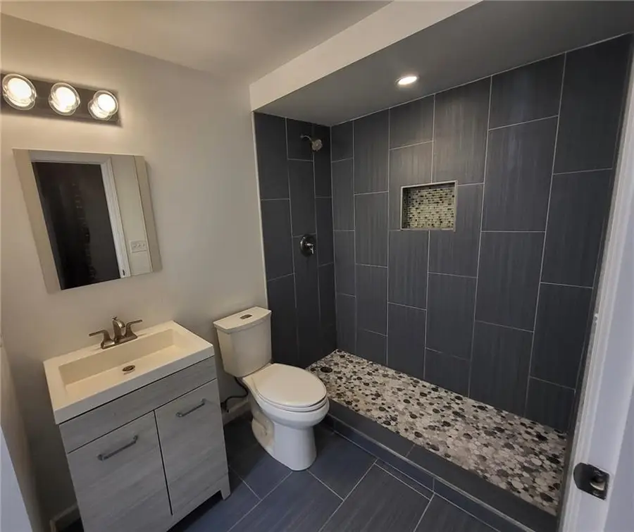 172 Haynes Street Sw #105, Atlanta, GA 30313 - #3