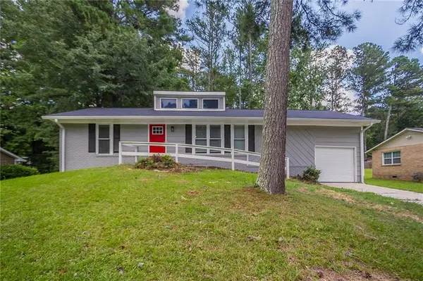 2466 Fairway Circle Sw, Atlanta, GA 30331