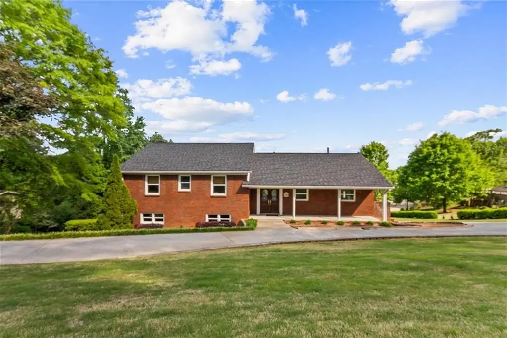 206 Victory Drive, Calhoun, GA 30701 - #1