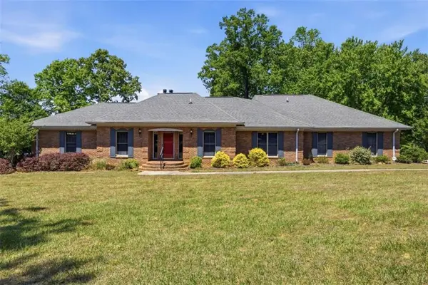 111 Bear Creek Trail, Hampton, GA 30228