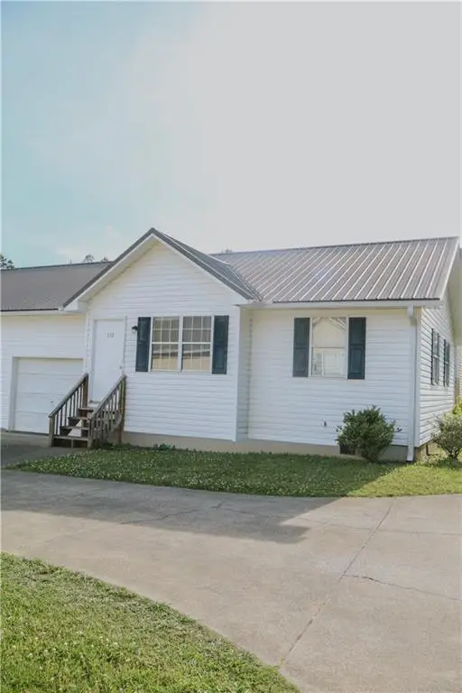 232 Henderson Bend Road Nw, Calhoun, GA 30701