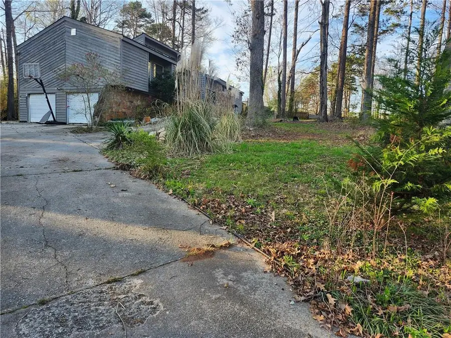 3316 Sweetwater Drive, Lawrenceville, GA 30044 - #3