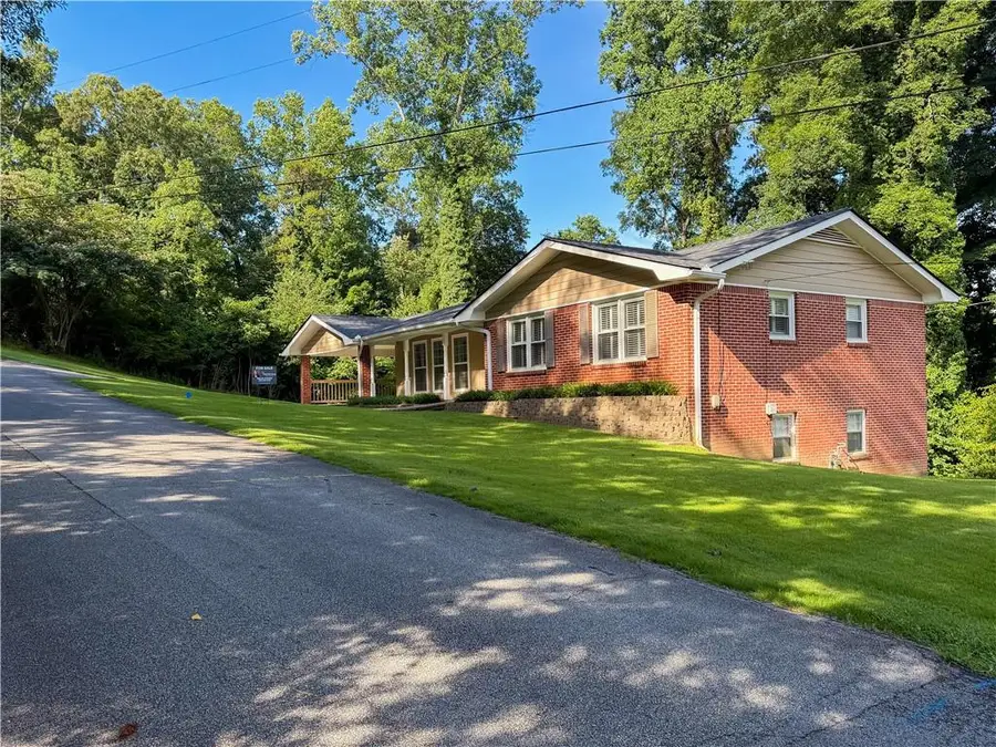 210 Greenwood Lane, Carrollton, GA 30117 - #2