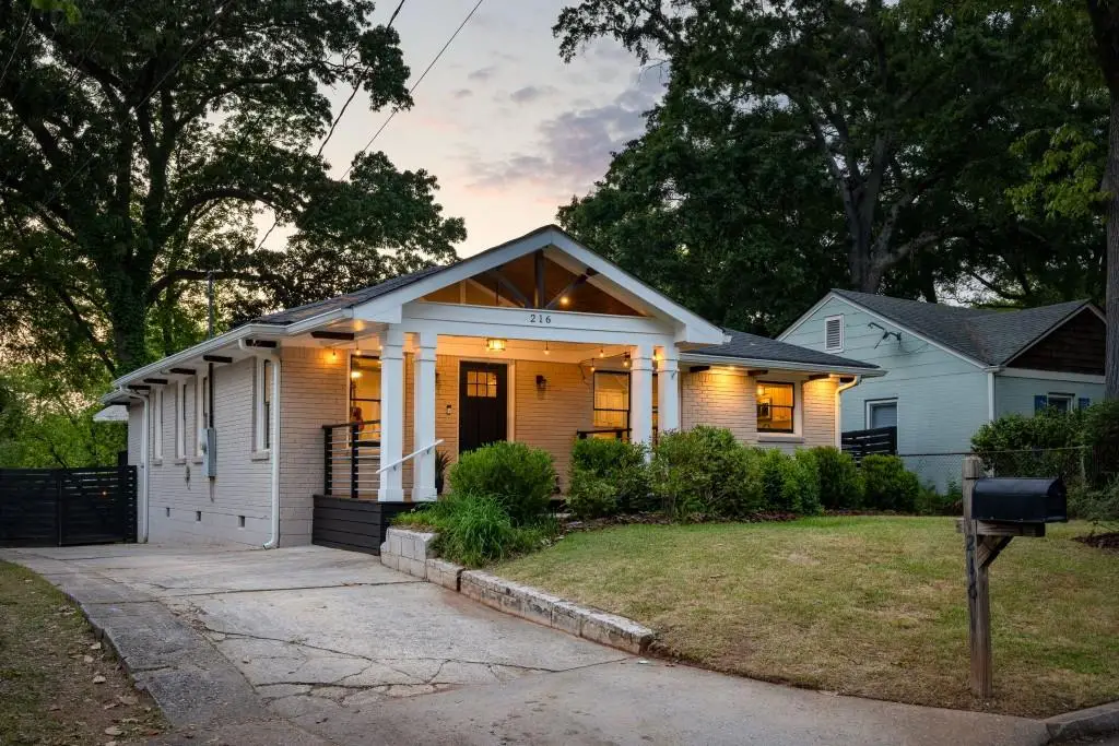 216 Sisson Avenue Ne, Atlanta, GA 30317 - #1