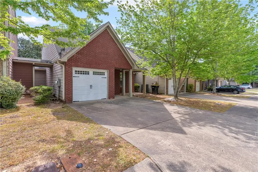 3042 Broadleaf Trail, Fairburn, GA 30213 - #2
