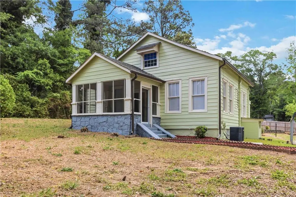 302 Fayetteville Road, Jonesboro, GA 30236 - #1