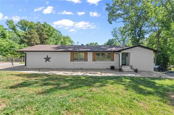 1002 Hank Lane, Canton, GA 30114