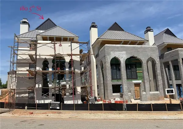 180 5th Street, Fayetteville, GA 30214