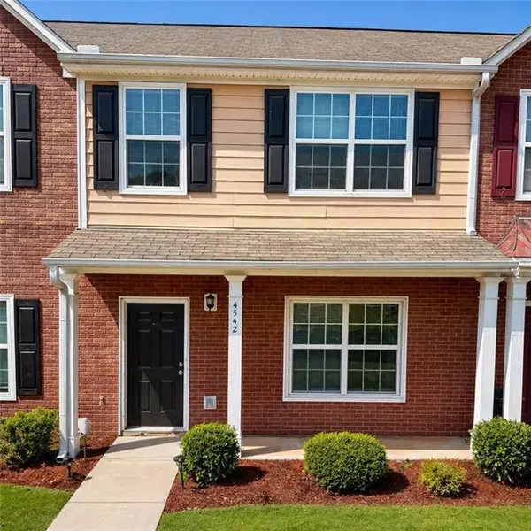 4542 Parkview Square, Atlanta, GA 30349