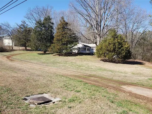 723 Old Peachtree Road, Lawrenceville, GA 30043