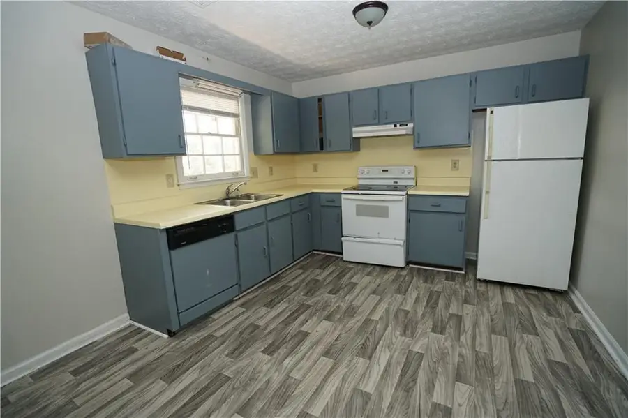 6678 Chupp Road, Lithonia, GA 30058 - #3