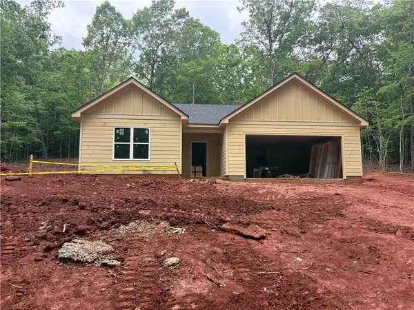 299 Shore Crest Drive, Martin, GA 30557