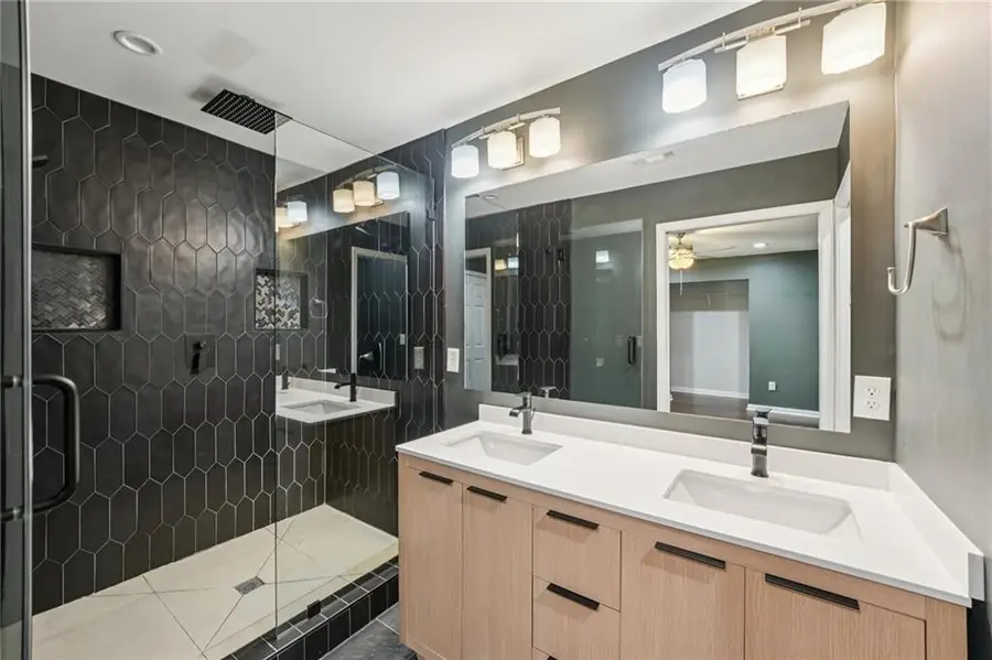 732 Earl Street Se, Marietta, GA 30067 - #3