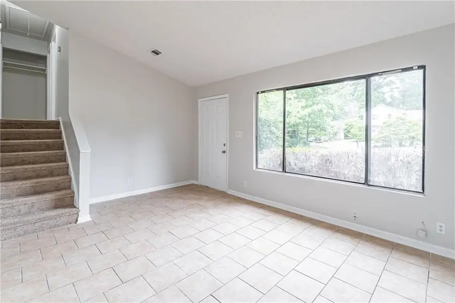 602 Brighton Drive, Lawrenceville, GA 30043 - #2