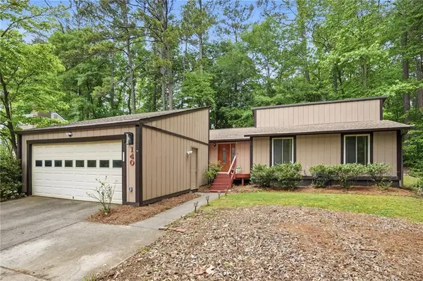 140 Hillside Lane, Roswell, GA 30076