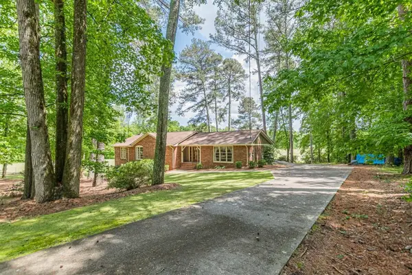 5817 Little Mountain Drive, Ellenwood, GA 30294