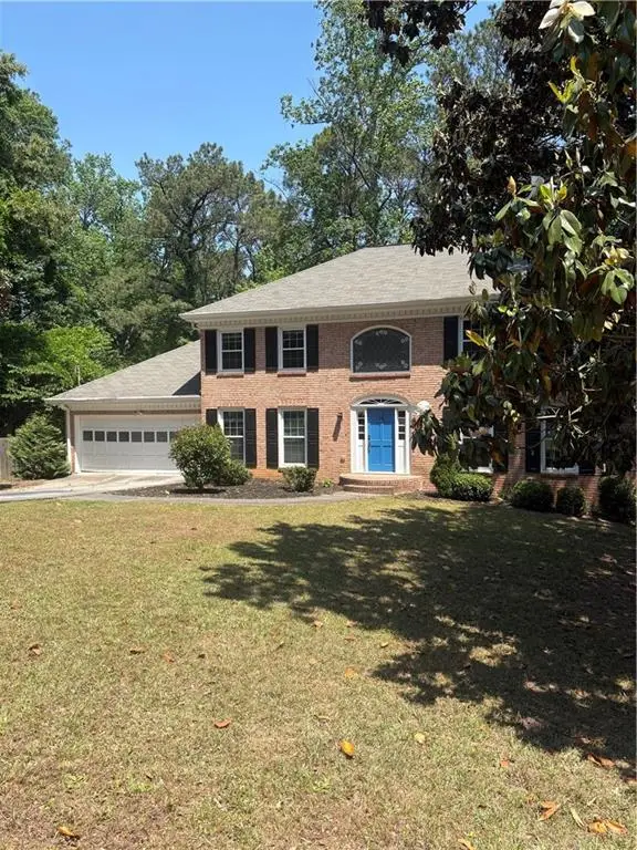 2562 River Knoll Drive Sw, Lilburn, GA 30047