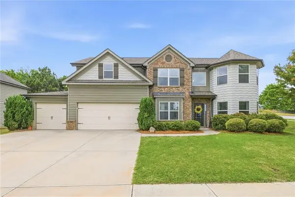 5821 Park Point, Flowery Branch, GA 30542