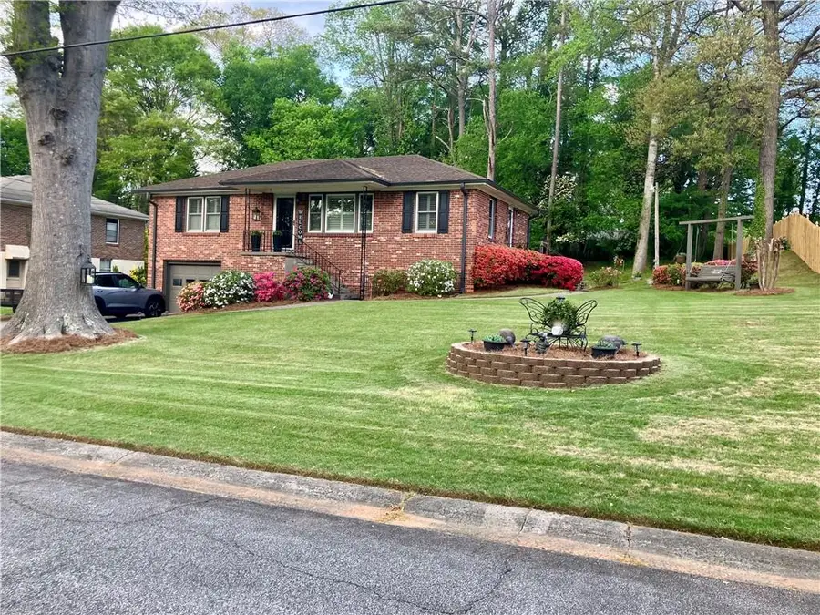 3195 Woodview Drive Se, Smyrna, GA 30082 - #2