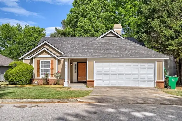 2096 W Morgans Bluff Court, Lithonia, GA 30058