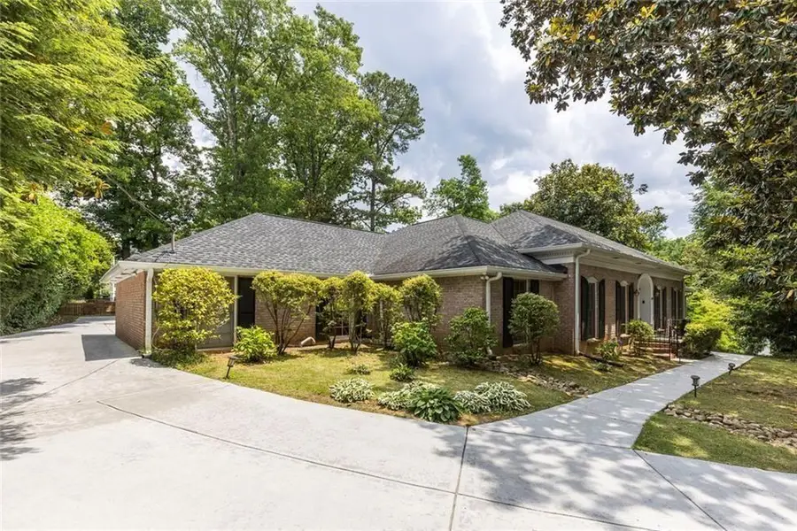 6095 River Shore Parkway Nw, Sandy Springs, GA 30328 - #2