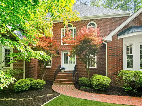 895 Waddington Court, Sandy Springs, GA 30350