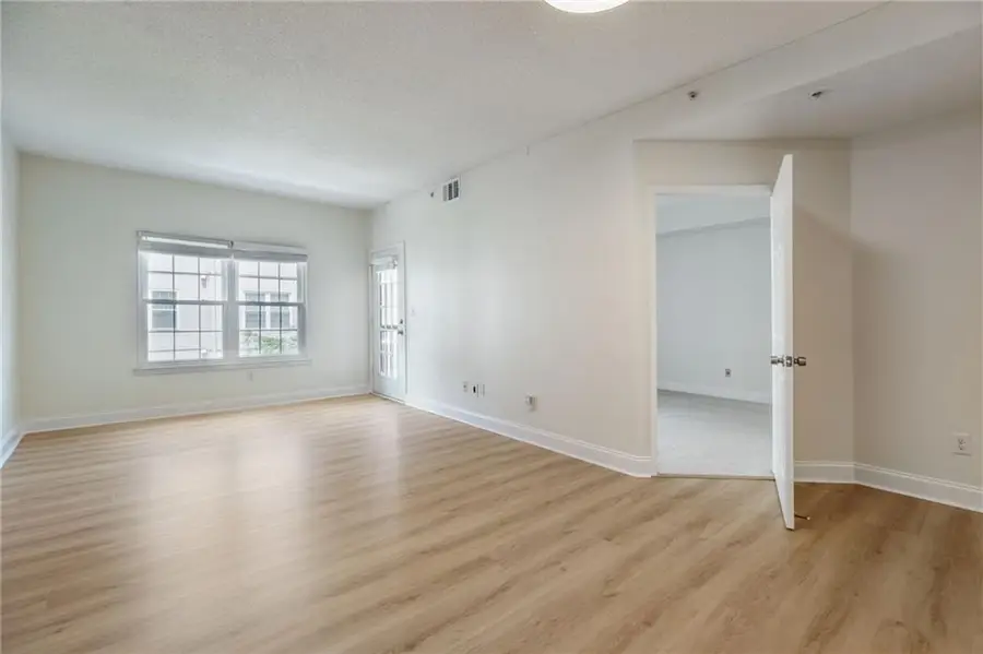 1075 Peachtree Walk Ne #A301, Atlanta, GA 30309 - #3