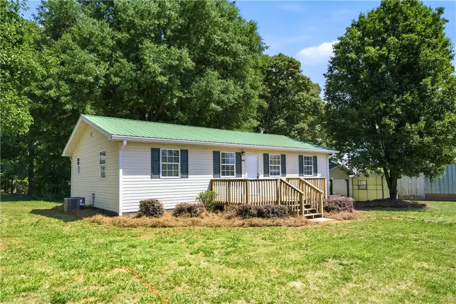 894 Lakeview Drive, Nicholson, GA 30565 - #2