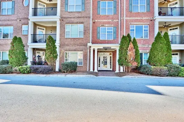 7265 Glisten Avenue #122, Atlanta, GA 30328