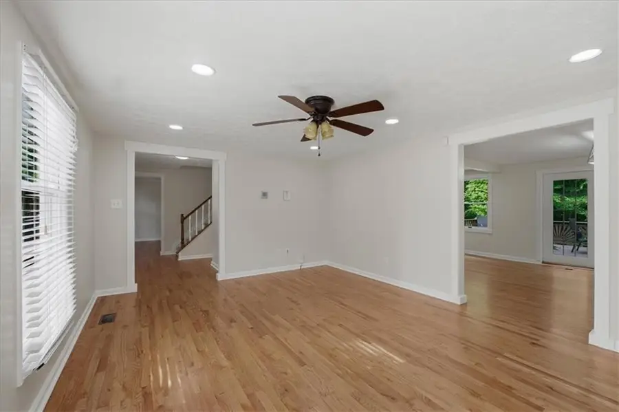 9470 Hillside Drive, Roswell, GA 30076 - #3