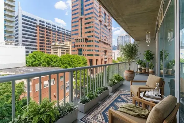 44 Peachtree Place Nw #730, Atlanta, GA 30309