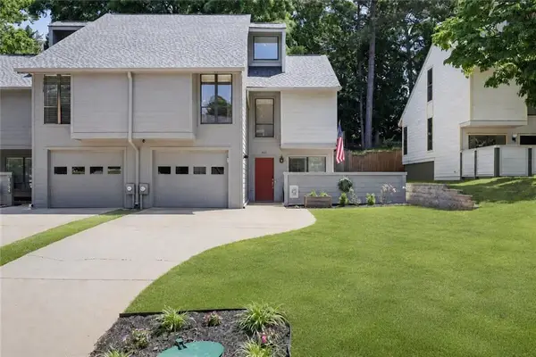1032 Creatwood Circle Se Circle, Smyrna, GA 30080