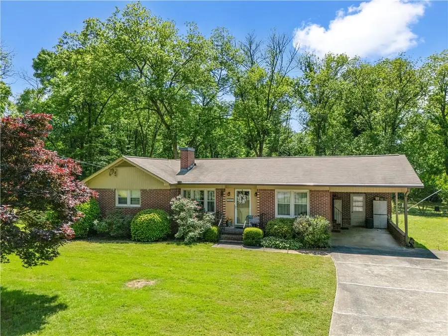 106 E Valley Rd, Rome, GA 30161 - #2