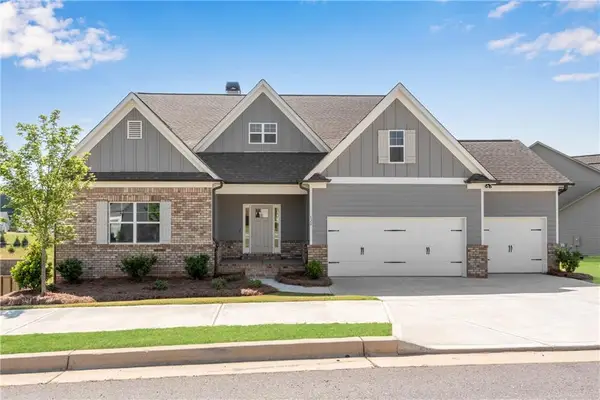 120 Cherokee Rose Lane, Hoschton, GA 30548