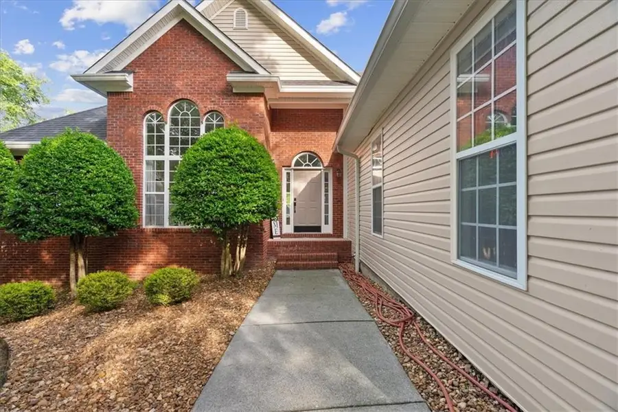 221 Woodford Way Se, Calhoun, GA 30701 - #2