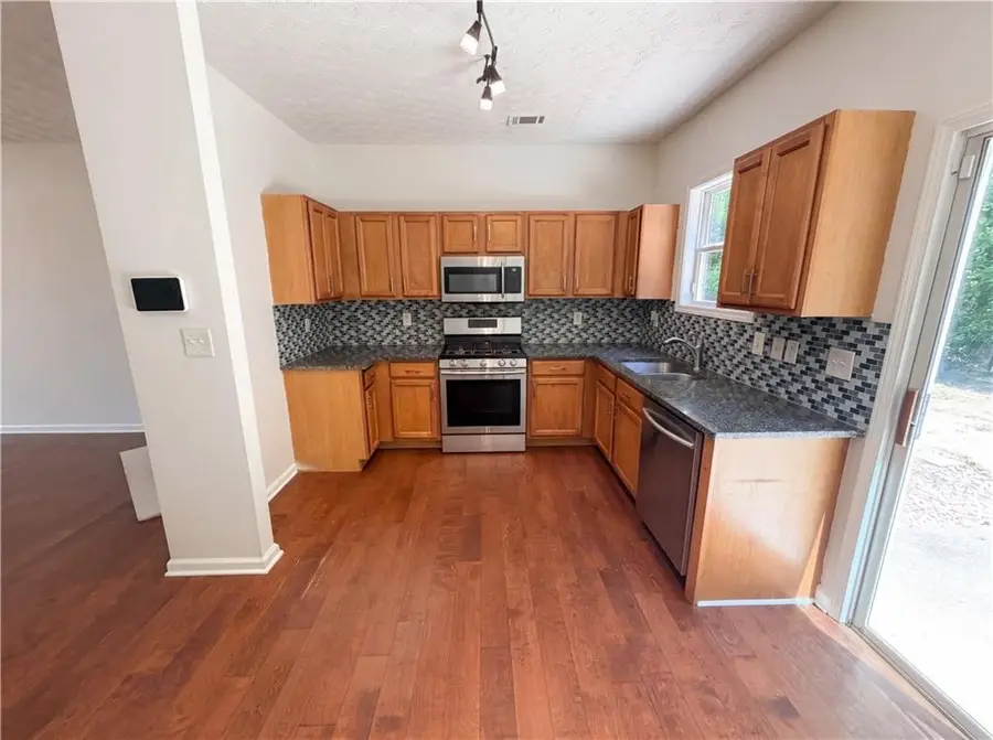 603 Marsh Lake Road, Lawrenceville, GA 30045 - #2