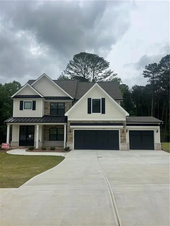 907 Bessie Court, Loganville, GA 30052